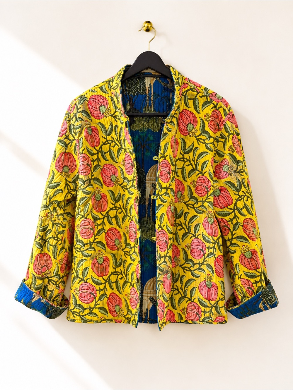 Kantha Cotton Quilted Reversible Patchwork Handmade Floral Jacket  M/L